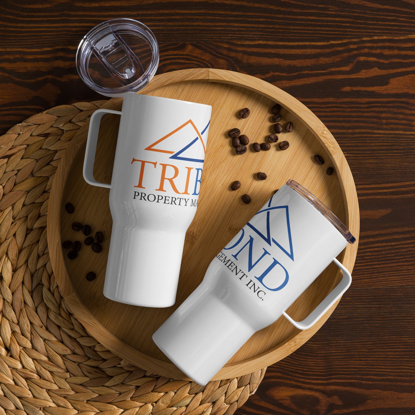 Tribond travel mug with a handle